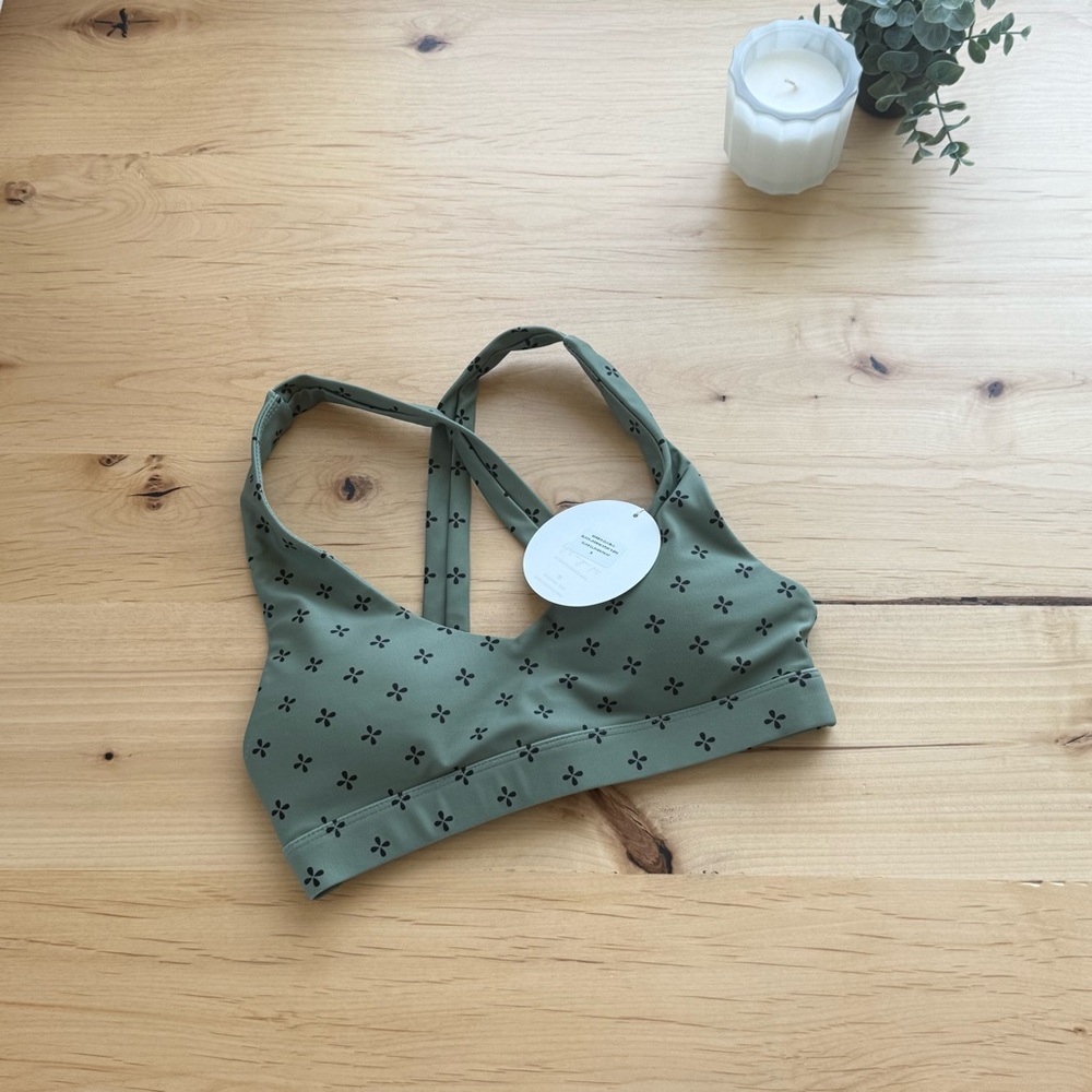 Sarah’s Day x White Fox Boutique olive green sports bra NWT, size S